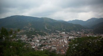 Más de mil campesinos no están dispuestos a trasladarse al departamento del Cesar.