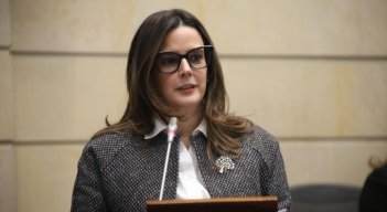 LINA ESCOBAR. 