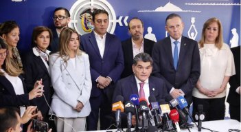 Los partidos de oposición e independientes se reunieron con el procurador general./Foto cortesía
