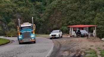 Damnificados de la vereda El Tarrita solicitan replantear los cierres de la arteria vial. / Foto: Cortesía