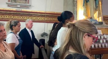 ALVARO URIBE. 