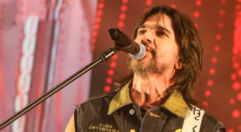 Juanes convirtió la guitarra en bandera con A Dios le pido y La camisa negra, canciones que cantó todo un país al unísono. Foto cortesía