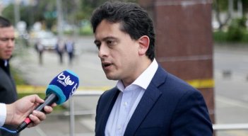 LUIS CARLOS REYES. 
