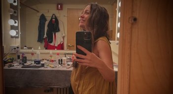Natalia Lafourcade revela que será madre por primera vez.