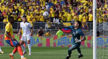 Guillermo Vizcarra lidera la convocatoria de La Verde para enfrentar a Colombia en Barranquilla.
