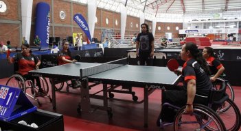Los paratenimesistas rojinegros demostraron que son competitivos. 