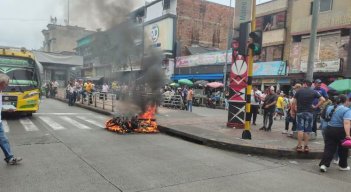 MOTO QUEMADA