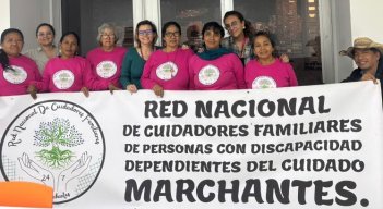 MUJERES CUIDADORAS 