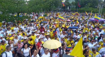 Marcha por Uribe