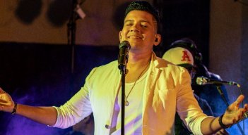El cucuteño Adrián Guerrero le canta al amor y al despecho con ‘Alma & Vallenato’.