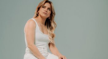 Adriana Lucía presenta en video a ‘Dos extraños’.