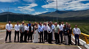 La delegación de empresarios recorrió el puente internacional Atanasio Girardot o de Tienditas. / Foto Cortesía