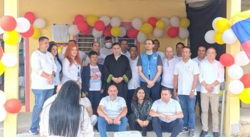 Comparecientes de la JEP restauraron a adultos mayores de las comunas 7 y 8 de Cúcuta/Foto cortesía