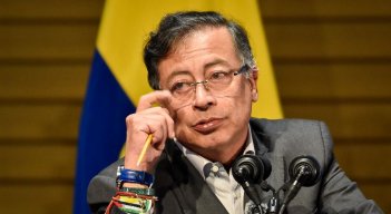 Petro denuncia guerra entre el ELN y la Segunda Marquetalia dentro de Venezuela.