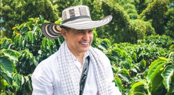 ¡Ay Ombe!: Jorge Celedón convierte sus canciones en sabores de café.