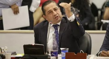 recompensa-de-atentado-a-exsenador