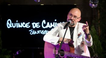 El reencuentro que todos esperaban: Santiago Cruz presenta ‘Quince de Caminos’.