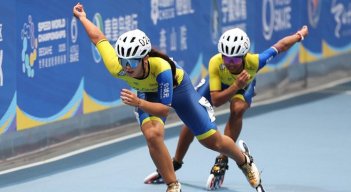 Excelente presentación hace la selección Colombia de patinaje de velocidad en Beidaihe, China.