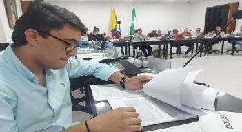 Depurar la base de datos en los establecimientos comerciales.