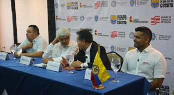 Rueda de prensa. / Foto Cortesía