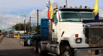 Se volvió a expedir la póliza para vehículos venezolanos de carga que circulan en Colombia
