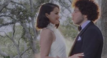 Selena-y-benny