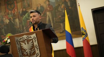 Ciro Quiñonez, orgullo cucuteño, condecorado en el Concejo de Bogotá.