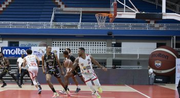 Motilones ganó un partido y perdió otro en su visita a Cali ante Caribbean Storm.