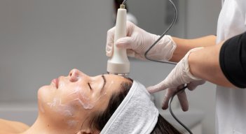 Belleza natural: la nueva era de los tratamientos estéticos faciales 