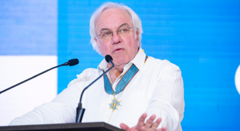 Julián Domínguez