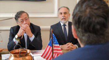 PETRO Y BENEDETTI EN LA LISTA CLINTON 