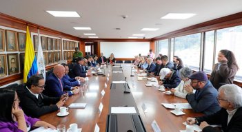  Comisión Nacional de Control Electoral