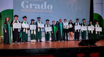 Ceremonia de grados Unisimón