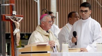 Monseñor José Libardo Garcés está en el ojo del huracán por presunta deuda millonaria de la que se le acusa/Foto archivo