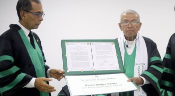 Tomás Wilches recibe reconocimiento 