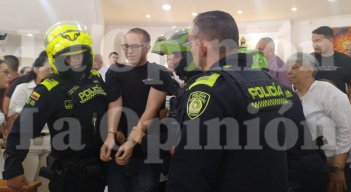 ATAQUE EN LA IGLESIA 