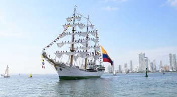 BUQUE GLORIA / CORTESÍA DE X 