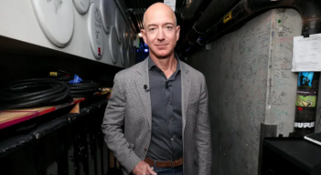 Jeff Bezos 