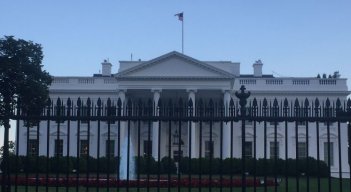 Nuevas reglas en la Casa Blanca: periodistas necesitarán cita para acceder a despachos oficiales