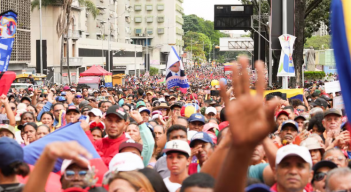Chavismo toma las calles