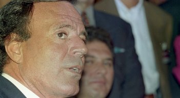 julio-iglesias.