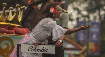 Colombia abre sus brazos al Reinado Internacional del Café.