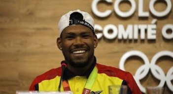 Anthony Zambrano confirma que es santero tras ganar El Desafío: “Me siento orgulloso”