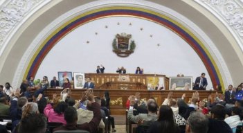 Parlamento de Venezuela aprueba Ley de Amnistía con exclusiones clave