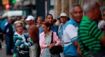 Más de 500.000 personas en Colombia llegarán a la edad de pensión en 2026
