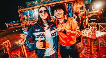 Jesús Hernández y Sebastián Ayala le cantan a la perseverancia con ‘Salir Adelante’.