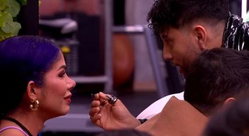 Alexa-y-su-comprometido