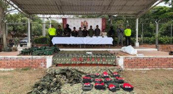 El operativo militar se desarrolló en la vereda La Conquista y permitió neutralizar a 14 integrantes de la estructura, según el Ministerio de Defensa.