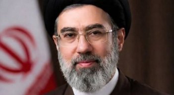 JAMENEI PROMETE VENGAR LA SANGRE DE LOS MÁRTIRES ANTE OFENSIVA DE EEUU E ISRAEL