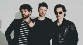 Los Revéz debutan con ‘Quiero Que Vengas’, una invitación directa al rock sin filtros.